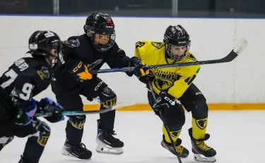 5 елден 200-ден астам жас хоккейші Almaty Nova Cup 2026 турнирінде бақ сынады