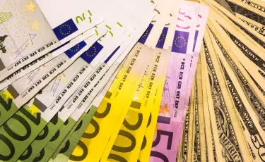 Курс валют в обменниках Алматы и Астаны 27 мая