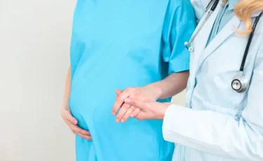 5 мая – Международный день акушерки: сколько специалистов работает в Казахстане