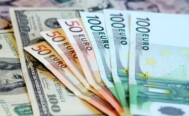 Курс валют в обменниках Алматы и Астаны 3 мая