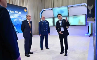 Мемлекет басшысына Defense Tech орталығына барды