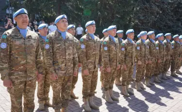 БҰҰ жоғары баға берді: Алматыда қазақстандық бітімгерлерді салтанатты түрде қарсы алды