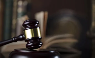 Адам өлтіру, ұрлық және алаяқтық: күдіктіге бірнеше бап бойынша айып тағылды