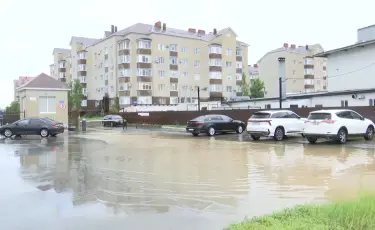 Последствия большой воды: Актобе из-за обильных дождей борется с подтоплениями