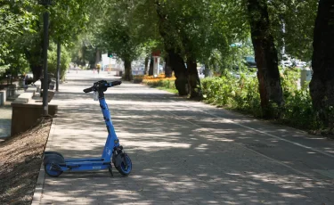 Алматыда электрсамокаттарды пайдаланудың жаңа тәртібі талқыланды