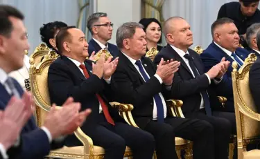 «Выполнение обязательств в социальной сфере является конституционной обязанностью всех ветвей власти» - Президент
