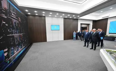 Глава государства ознакомился с ходом развития города Алатау