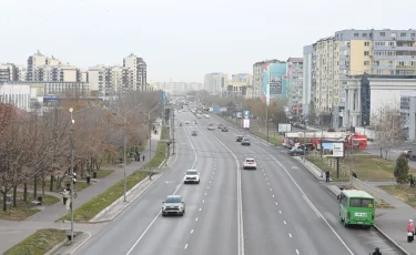 В Алматы по улице Момышулы ограничат движение из-за строительства ЛРТ