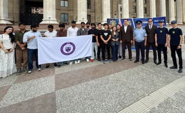 В Алматы прошел масштабный антинаркотический флешмоб «Есірткіге жол жоқ»