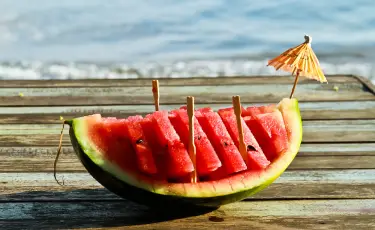 Летний рацион: какие продукты помогают организму легче переносить зной