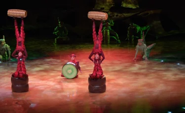 Легендарный Cirque du Soleil в Алматы: мировое шоу OVO стартовало на Almaty Arena