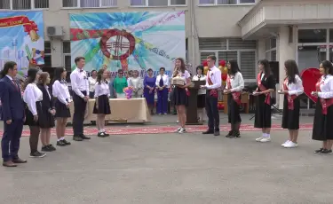 Полмиллиона на сборы: эксперты подсчитали стоимость выпускных нарядов