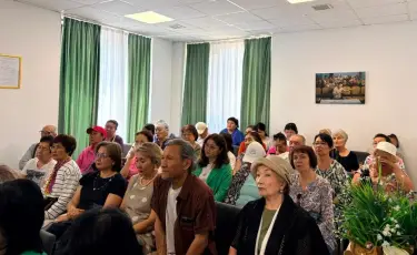 Алматыда зейнеткерлерді алаяқтардан қорғануға үйретіп жатыр