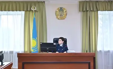 С ножом на судоисполнителя: в Костанае судят бывшего полицейского