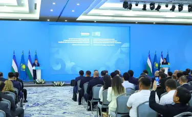 Қазақстан мен Өзбекстан өңірлері арасында құны 80 млрд теңгеден астам келісім жасалды