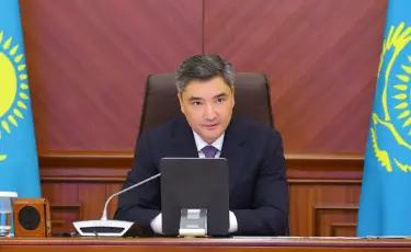 Правовая определенность и модернизация экономики: Олжас Бектенов о важности разъяснений Конституционного суда