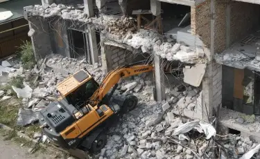 В Алматы с начала года снесен 41 незаконно возведенный объект
