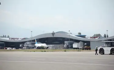 В Международном аэропорту Алматы завершается реконструкция Южного перрона