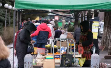 Ауэзовском районе Алматы ликвидированы 7 крупных точек стихийной торговли