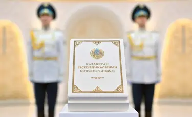 Президент поздравил казахстанцев со вступлением в силу Новой Конституции