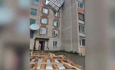 Қатты жел ұшырған шатыр: Ақмола облысында құтқарушылар жедел көмек көрсетті