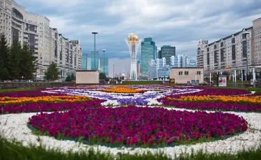Глава государства поздравил казахстанцев с Днем столицы