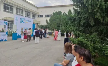 В Алматы начали работу 11 специализированных избирательных участков