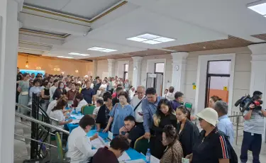 Утро выборов в Алматы: на участке №102 первые избиратели пришли уже с открытия