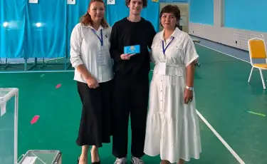 Алматыда олимпиада чемпионы Михаил Шайдоров дауыс берді
