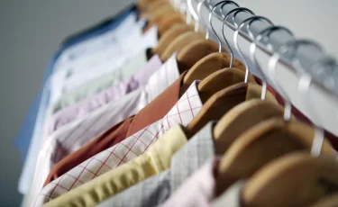 От одежды до продуктов: в Казахстане назвали самую массовую категорию товаров