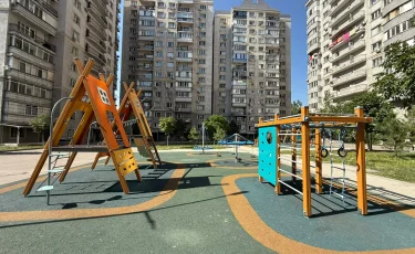 В Алмалинском районе Алматы завершен ремонт 30 дворов