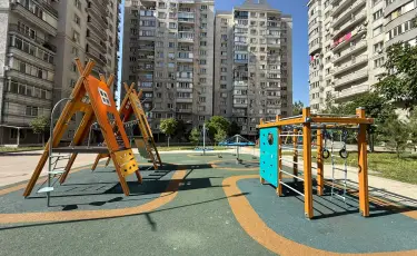 В Алмалинском районе Алматы завершен ремонт 30 дворов