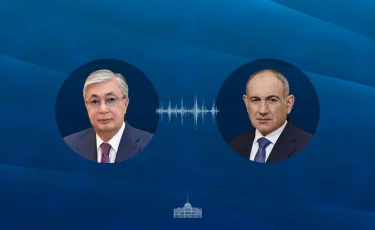 Глава государства провел телефонный разговор с Премьер-министром Армении Николом Пашиняном
