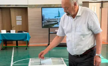 Тунгышбай Жаманкулов проголосовал на выборах в Алматы