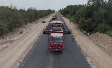Шу–Қайнар: Жамбыл облысында жарты ғасырдан кейін автожол жөнделіп жатыр