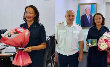 Многодетная мама и офицер: полицейскую из Павлодара наградили «Күміс алқа»