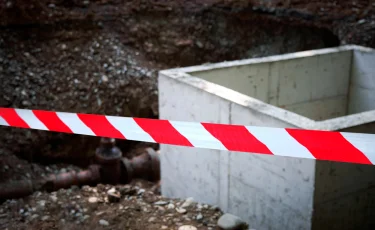 В Алматы на ночь ограничат движение на участке улицы Толе би