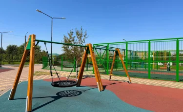 В Алматы обновили общественное пространство для спорта и семейного отдыха в мкр. Алтын Бесік