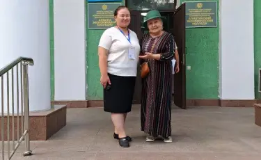 Заслуженная артистка Казахстана Лидия Каден проголосовала на выборах в Құрылтай