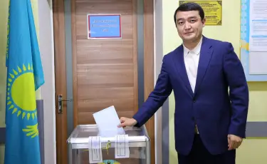 Депутаты Маслихата Алматы активно участвуют в голосовании