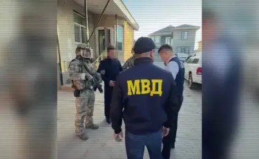 Деньги за проезд: в Жамбылской области задержали группу вымогателей (видео)