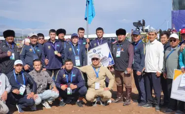 Қазақстандық балуандар көшпенділер ойындарында жүлделі орындарға ие болды