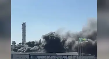 Задымление на химзаводе в Атырау: открытое пламя потушили