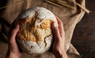История хлеба: как простой продукт изменил рацион человечества