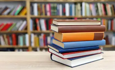 800-ге жуық кітапты оқып шықты: елордалық оқушысы кітапханадағы жаңа шығарма қалмағанын қалай байқады