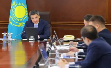Олжас Бектенов провел совещание по вопросам развития нефтеперерабатывающей отрасли