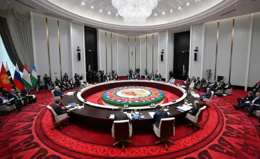 Глава государства предложил ускорить создание современного транспортно-логистического каркаса Евразии