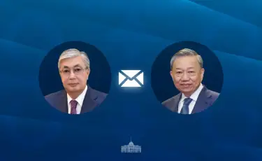 Глава государства направил телеграмму поздравления по случаю Дня независимости Социалистической Республики Вьетнам