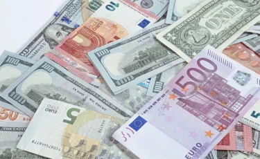 Курс валют в обменниках Алматы и Астаны 10 октября