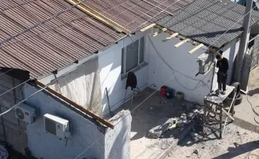 В Алматы продолжают борьбу с незаконными объектами: под снос попал магазин